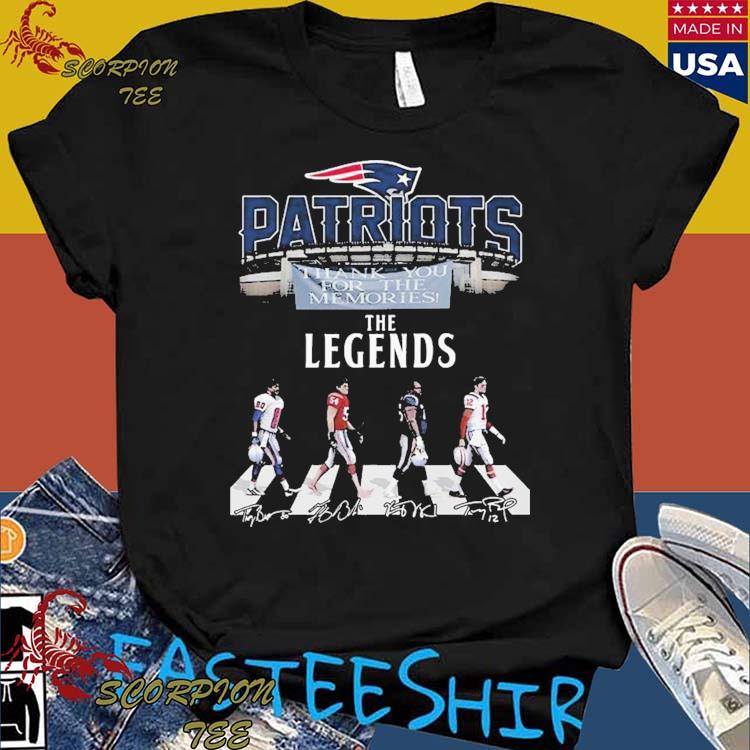 Official New England Patriots Graphic Super Bowl Champions shirt, hoodie,  longsleeve, sweatshirt, v-neck tee